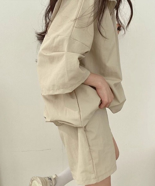 Flugge(フラッジー)の「スポーティーハーフジップセットアップ(その他トップス・レディース・グレー/ベージュ・LARGE/MEDIUM)」の9枚目の写真