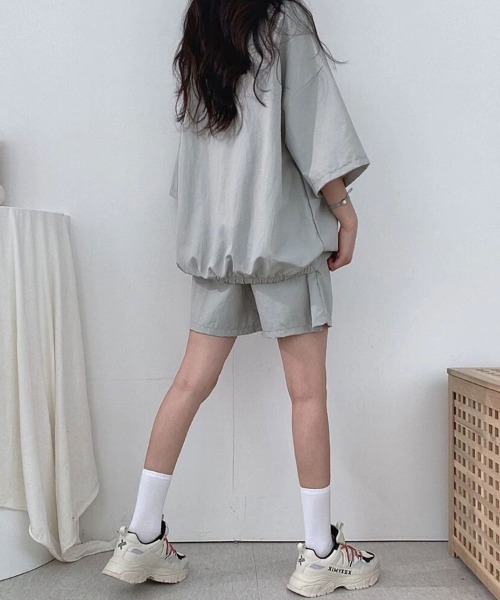 Flugge(フラッジー)の「スポーティーハーフジップセットアップ(その他トップス・レディース・グレー/ベージュ・LARGE/MEDIUM)」の12枚目の写真