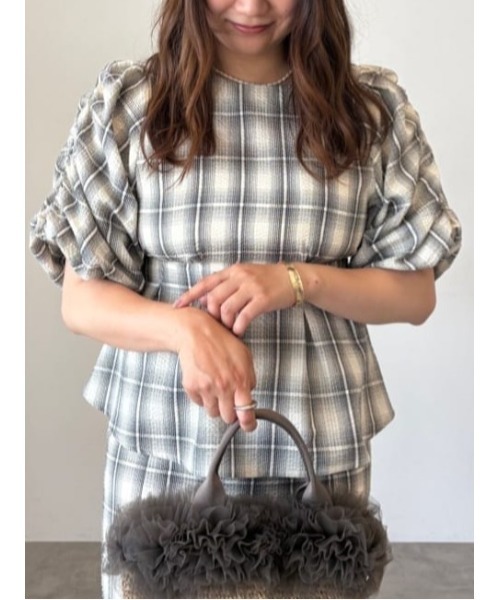 Te chichi(テチチ)の「サッカーチェックバルーンスリーブブラウス(セットアップ可)(シャツ/ブラウス・レディース・サックスブルー/オフホワイト/ブラック・F)」の4枚目の写真