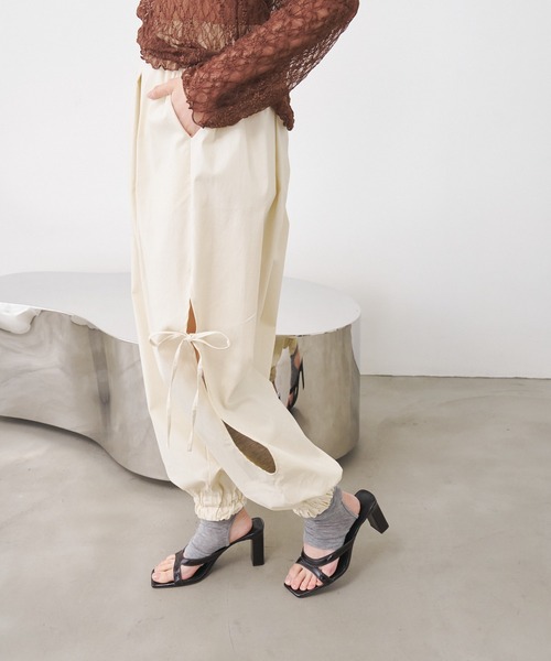SOEMIN(ソミン)の「Aladdin pants/アラジンパンツ(スラックス・レディース・ブラック/ホワイト・FREE)」の20枚目の写真