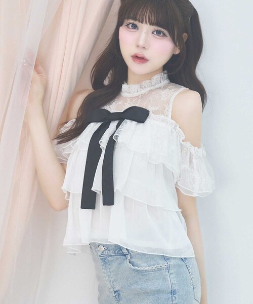 Belle Charme(ベルシャルム)の「【Belle Charme】Classic Tiered Blouse(シャツ/ブラウス・レディース・オフホワイト/ブラック/アイボリー・FREE)」の4枚目の写真
