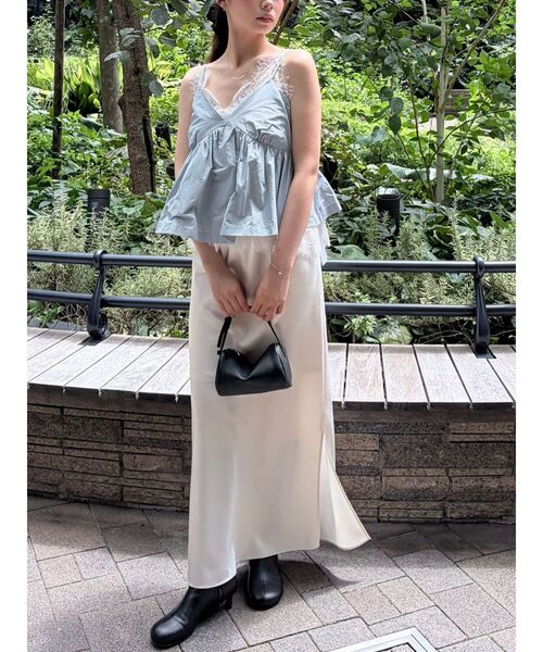 LAGUNAMOON(ラグナムーン)の「レースレイヤードランジェリーチュニック 【夏服】【レイヤードトップス】(キャミソール・レディース・ホワイト/ブラック/ブラウン/ライトブルー・FREE)」の10枚目の写真