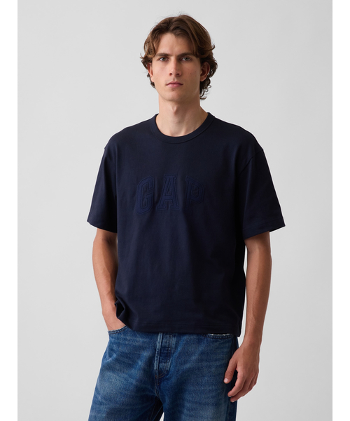 GAP(ギャップ)の「ヘビーウェイト リラックスフィット GAPロゴ クロップドTシャツ(Tシャツ/カットソー・メンズ・ネイビー/グレー/ベージュ/レッド/ブルー・XL/XS/S/M/L)」の4枚目の写真