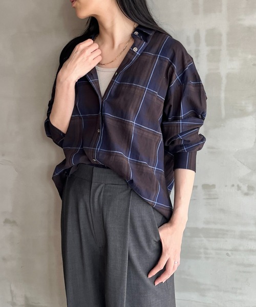 HELIOPOLE(エリオポール)の「the EDITOR SHIRT / ジ エディター シャツ(シャツ/ブラウス・レディース・ブルー/ボルドー・38)」の2枚目の写真