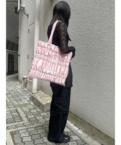 MURUA（ムルーア）の「【推し活バッグ】クリアポケットシャーリングトートバッグ【一部WEB限定カラー】（トートバッグ・レディース・ブラック/ピンク/シルバー/ブルー・FREE）」の11枚目の写真