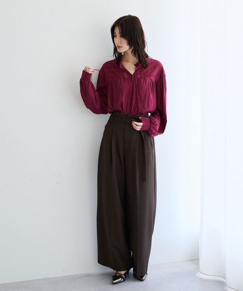 YECCA VECCA(イェッカヴェッカ)の「レース切替ボリューム袖ブラウス(シャツ/ブラウス・レディース・ライトベージュ/バーガンディー/ブラック・FREE)」の18枚目の写真