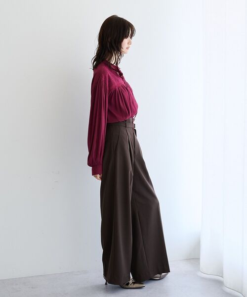 YECCA VECCA(イェッカヴェッカ)の「レース切替ボリューム袖ブラウス(シャツ/ブラウス・レディース・ライトベージュ/バーガンディー/ブラック・FREE)」の19枚目の写真
