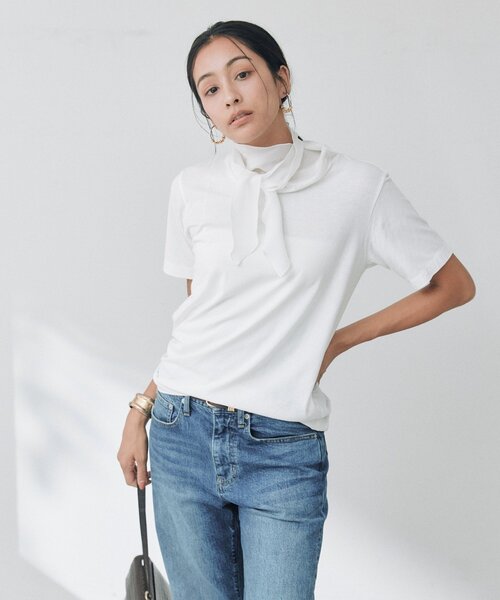 RIVE DROITE(リヴドロワ)の「サテンスカーフTee(オフィスカジュアル)(Tシャツ/カットソー・レディース・ブラック/オフホワイト・FREE)」の5枚目の写真