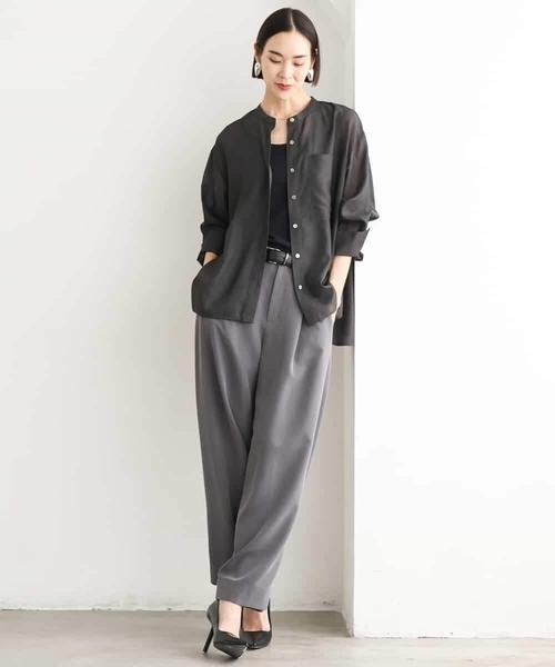 MICHEL KLEIN(ミッシェル・クラン)の「シアーシャンブレーバンドカラーシャツ(シャツ/ブラウス・レディース・ブラック/ライトグレー/ネイビー・38)」の7枚目の写真