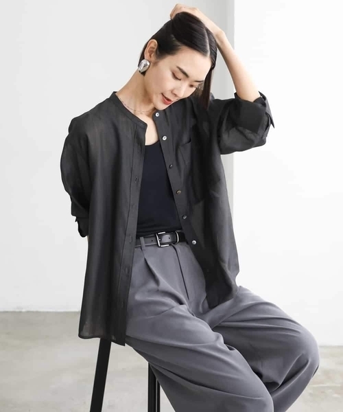 MICHEL KLEIN(ミッシェル・クラン)の「シアーシャンブレーバンドカラーシャツ(シャツ/ブラウス・レディース・ブラック/ライトグレー/ネイビー・38)」の9枚目の写真