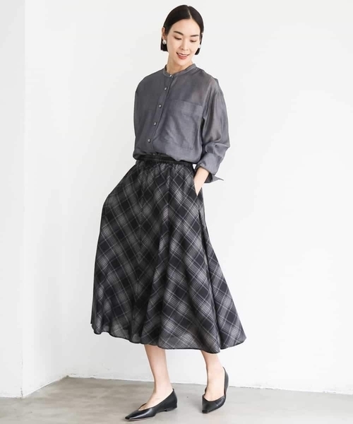 MICHEL KLEIN(ミッシェル・クラン)の「シアーシャンブレーバンドカラーシャツ(シャツ/ブラウス・レディース・ブラック/ライトグレー/ネイビー・38)」の19枚目の写真