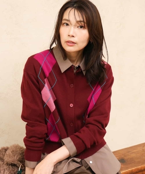 MK MICHEL KLEIN（エムケーミッシェルクラン）の「[洗える]配色アーガイル柄ニットカーディガン（カーディガン/ボレロ・レディース・グレー/ワイン・38）」の7枚目の写真