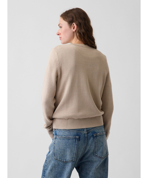 GAP(ギャップ)の「GAPロゴ クルーネックセーター(ニット/セーター・レディース・ホワイト/ネイビー/グレー/レッド/グリーン・S/M/L/XL/XS/XXS)」の13枚目の写真