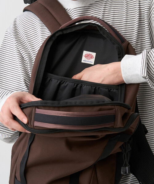 DANTON(ダントン)の「CORNEILLE 18 - CORDURA® Canvas Daypack(バックパック/リュック・レディース・ダークブラウン/ダークグレー/グレイッシュベージュ/ブルー系その他/ブラック/オレンジ系その他・-)」の12枚目の写真