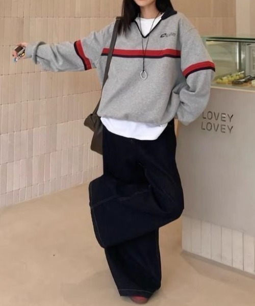SHERU(シェル)の「カラーライン ハーフジップパーカー オーバーサイズ ロゴプリントレディース(スウェット・レディース・グレー・M)」の15枚目の写真