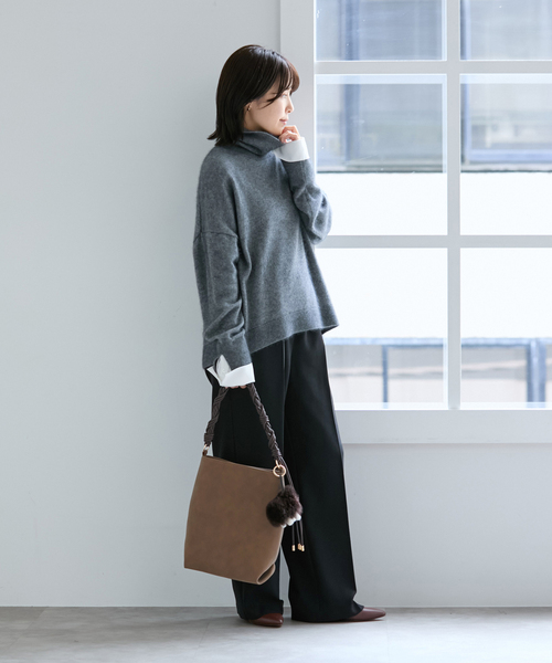 La TOTALITE(ラトータリテ)の「LE VERNIS/ル ベルニ Woven ハンドルバッグ(ショルダーバッグ・レディース・ブラウン/ブラック・FREE)」の5枚目の写真