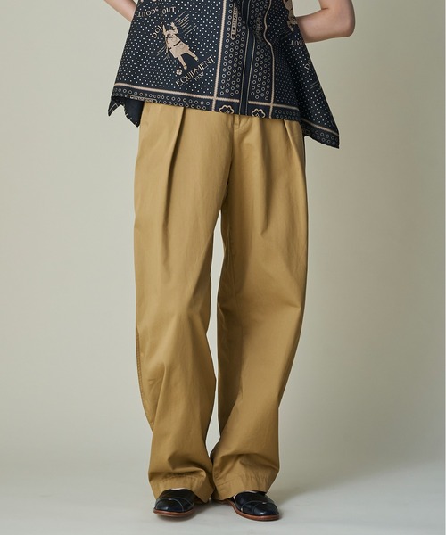 mintdesigns（ミントデザインズ）の「Apron Chino Pants（チノパンツ・レディース・キャメル/サンドベージュ・2/3）」の2枚目の写真
