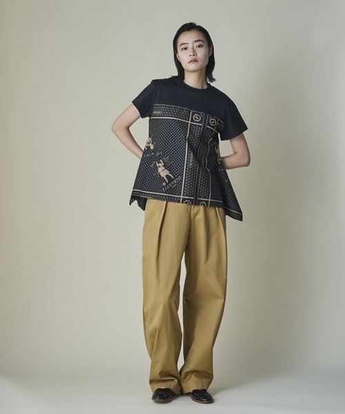 mintdesigns（ミントデザインズ）の「Apron Chino Pants（チノパンツ・レディース・キャメル/サンドベージュ・2/3）」の4枚目の写真