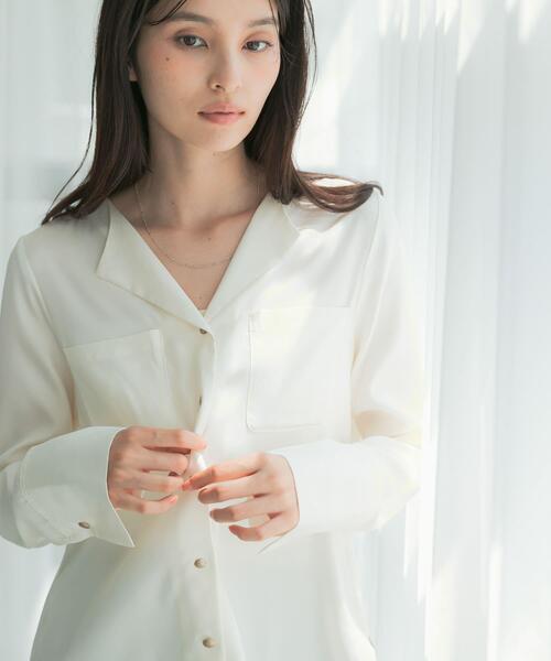 URBAN RESEARCH ROSSO WOMEN(アーバンリサーチ ロッソ)の「キュプラ混ポケットデザインブラウス(シャツ/ブラウス・レディース・オフホワイト/チャコールグレー/ボルドー・FREE)」の2枚目の写真