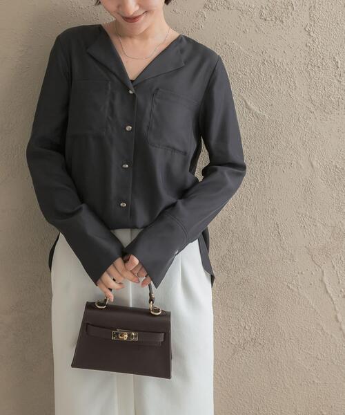 URBAN RESEARCH ROSSO WOMEN(アーバンリサーチ ロッソ)の「キュプラ混ポケットデザインブラウス(シャツ/ブラウス・レディース・オフホワイト/チャコールグレー/ボルドー・FREE)」の1枚目の写真