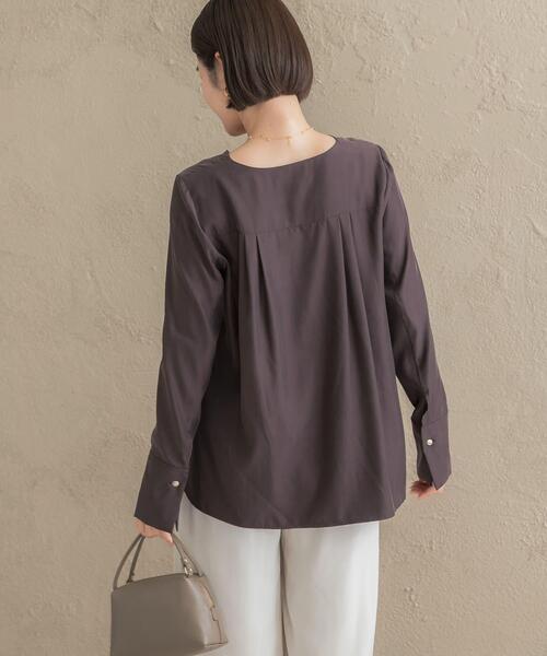 URBAN RESEARCH ROSSO WOMEN(アーバンリサーチ ロッソ)の「キュプラ混ポケットデザインブラウス(シャツ/ブラウス・レディース・オフホワイト/チャコールグレー/ボルドー・FREE)」の14枚目の写真