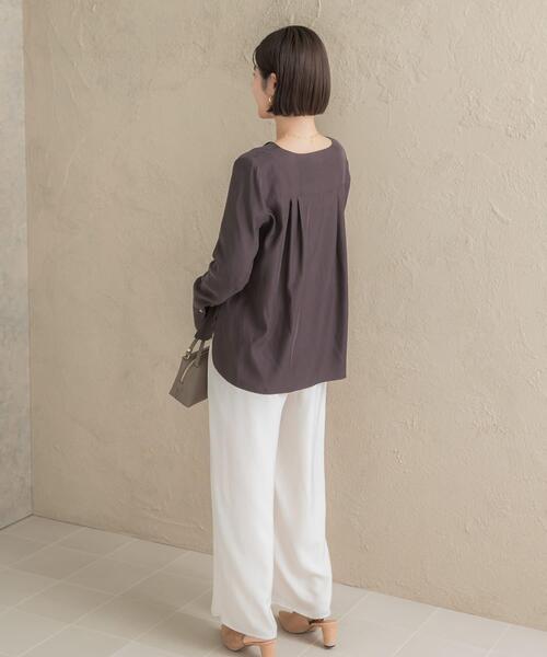 URBAN RESEARCH ROSSO WOMEN(アーバンリサーチ ロッソ)の「キュプラ混ポケットデザインブラウス(シャツ/ブラウス・レディース・オフホワイト/チャコールグレー/ボルドー・FREE)」の17枚目の写真