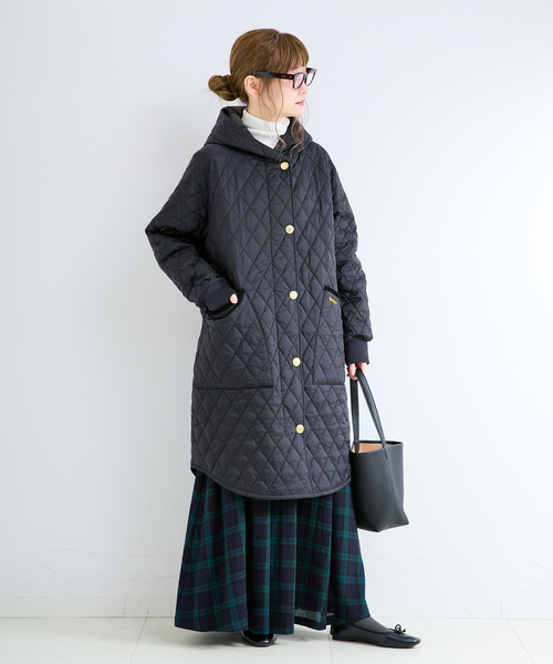 Barbour(バブアー)の「Barbour / バブアー 別注 HILARY QUILTED JACKET(その他アウター・レディース・ブラック/ネイビー・MEDIUM/LARGE)」の3枚目の写真