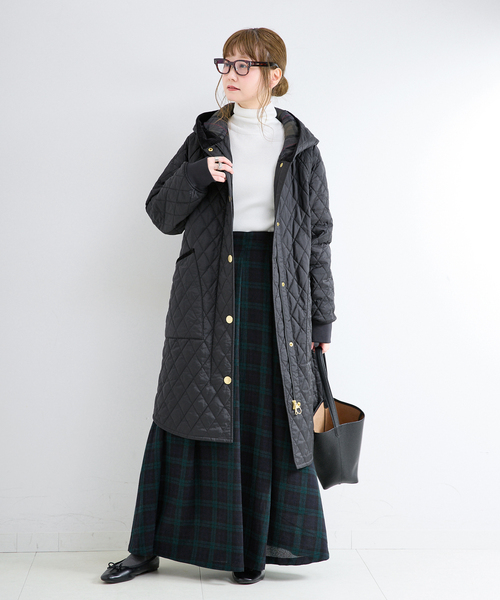 Barbour(バブアー)の「Barbour / バブアー 別注 HILARY QUILTED JACKET(その他アウター・レディース・ブラック/ネイビー・MEDIUM/LARGE)」の9枚目の写真
