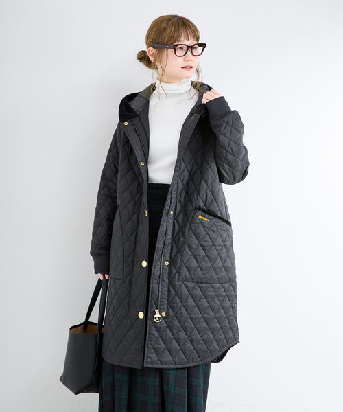 Barbour(バブアー)の「Barbour / バブアー 別注 HILARY QUILTED JACKET(その他アウター・レディース・ブラック/ネイビー・MEDIUM/LARGE)」の13枚目の写真