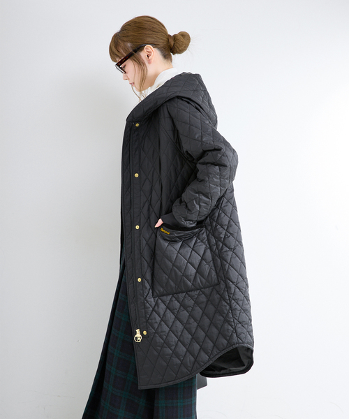 Barbour(バブアー)の「Barbour / バブアー 別注 HILARY QUILTED JACKET(その他アウター・レディース・ブラック/ネイビー・MEDIUM/LARGE)」の15枚目の写真