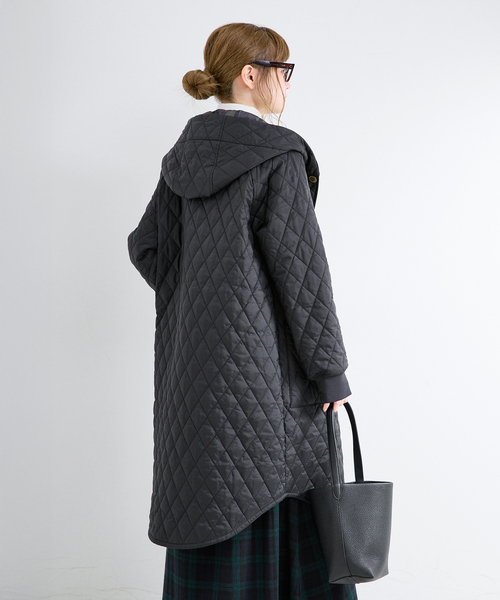 Barbour(バブアー)の「Barbour / バブアー 別注 HILARY QUILTED JACKET(その他アウター・レディース・ブラック/ネイビー・MEDIUM/LARGE)」の16枚目の写真