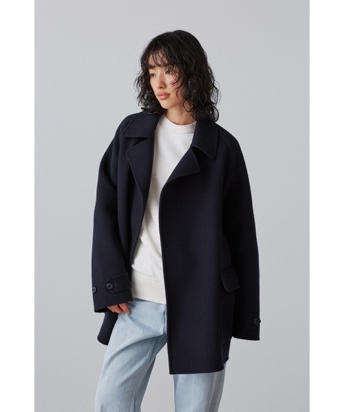 YLEVE(イレーヴ)の「YLEVE / LAMBSWOOL DOUBLE CLOTH BEAVER SHORT CO(ダウンジャケット/コート・レディース・ベージュ/ブラウン/ネイビー・1/2/0)」の3枚目の写真