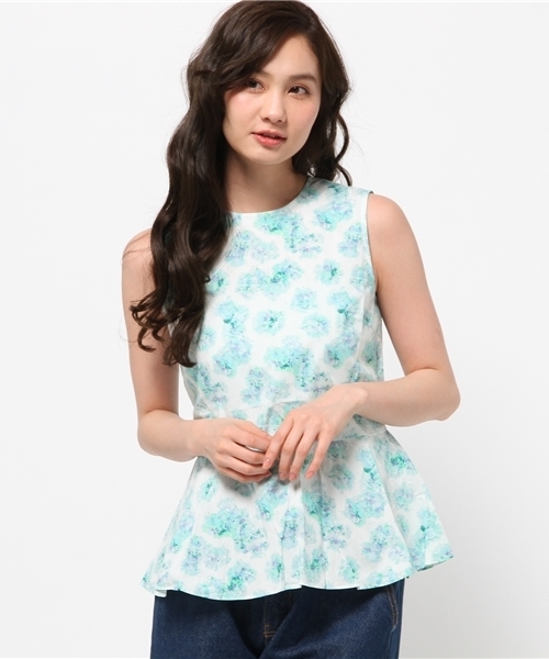 IEDIT（イディット）の「ＩＥＤＩＴ　ＣＡＬＬＡコラボ　華やかなプリントが美しいペプラムトップス　　　（シャツ/ブラウス・レディース・レッド/レモンイエロー/ブルーグリーン・LARGE/MEDIUM/SMALL）」の13枚目の写真