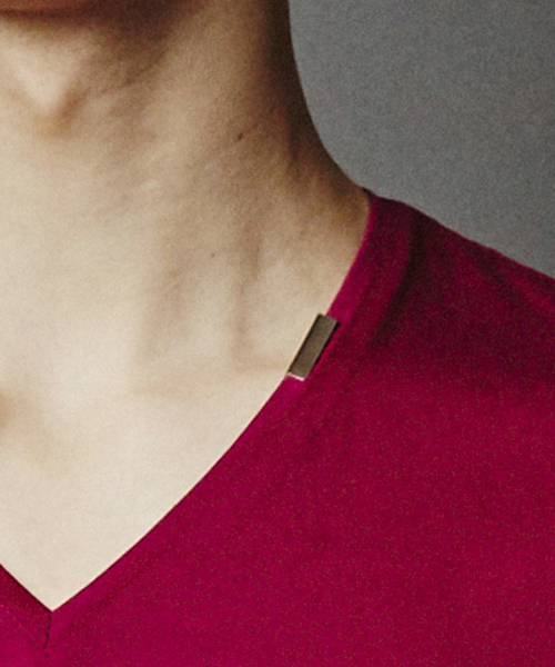 ato(アトウ)の「88/2 HIGH GAUGE T-CLOTH V-NECK(Tシャツ/カットソー・メンズ・ワイン/グレー/ホワイト/ブラック/ライトブルー/ブルー・46/48)」の9枚目の写真