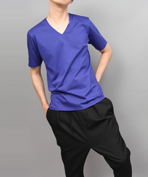ato(アトウ)の「88/2 HIGH GAUGE T-CLOTH V-NECK(Tシャツ/カットソー・メンズ・ワイン/グレー/ホワイト/ブラック/ライトブルー/ブルー・46/48)」の10枚目の写真