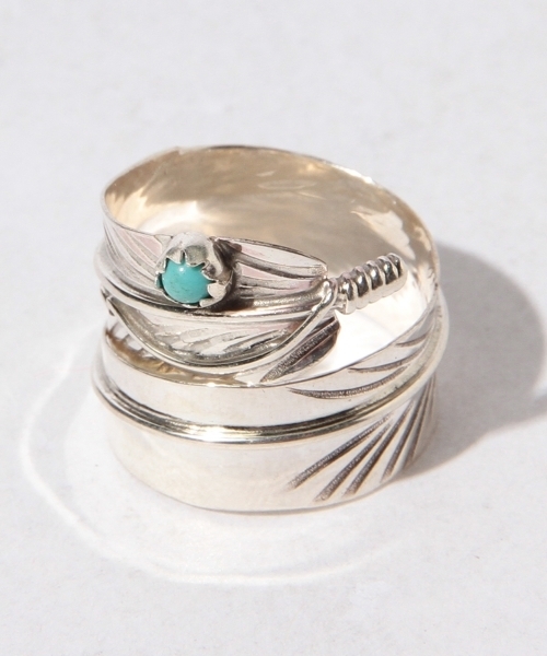 B:MING by BEAMS（ビーミングバイビームス）の「NAVAJO / ターコイズフェザーリング（リング・メンズ・シルバー・ONE SIZE）」の3枚目の写真