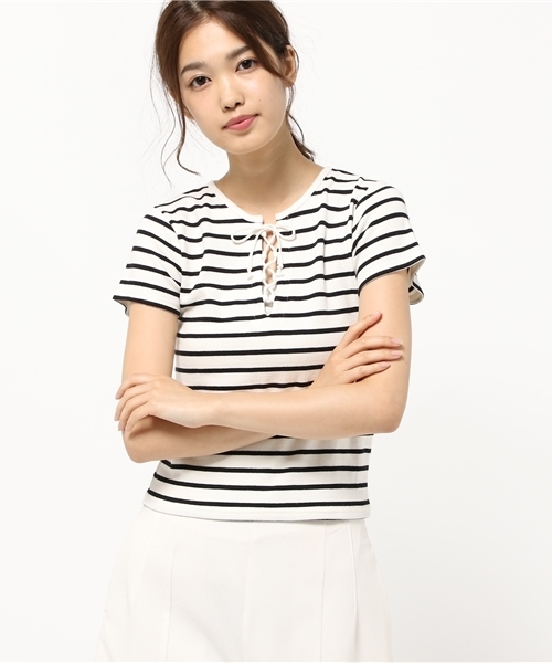 SLY（スライ）の「LACE UP テレコT/SH（Tシャツ/カットソー・レディース・レッド/ホワイト/ブラック/マルチ・1/2）」の15枚目の写真