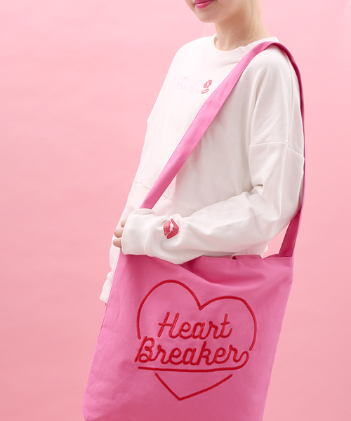 WC（ダブル シー）の「WC/キャンバス刺繍ショルダーバッグ（ショルダーバッグ・レディース・ブラック/パープル/ピンク/ホワイト・FREE）」の4枚目の写真