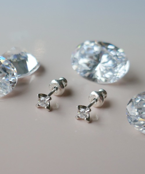 e.m.（イーエム）の「両耳セットジルコニアピアス（S）オフィス/カジュアル/セット（ピアス（両耳用）・レディース・シルバー・FREE）」の7枚目の写真