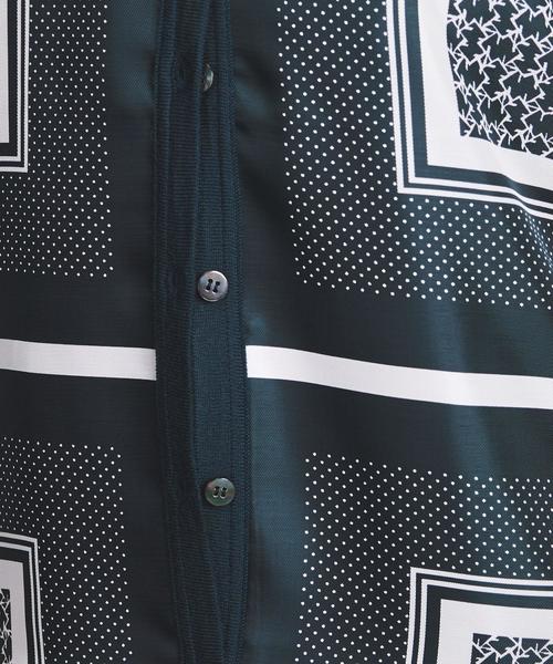 UNITED ARROWS（ユナイテッドアローズ）の「UBCB パネルプリント コンビ Vカーディガン ◆（カーディガン/ボレロ・レディース・ネイビー/ダークグリーン・FREE）」の7枚目の写真