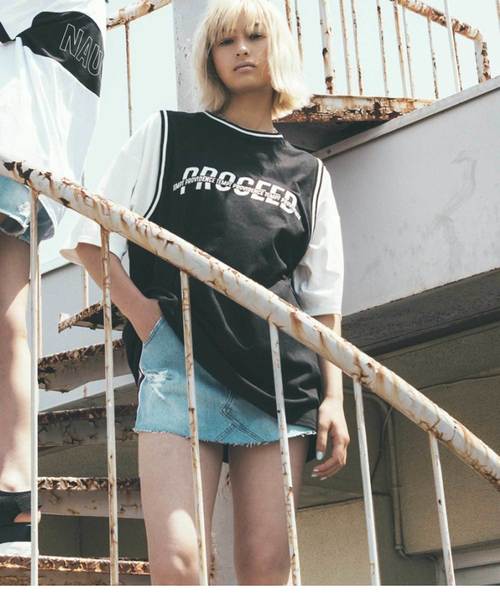 ENVYM（アンビー）の「スポーティーＢＩＧ Ｔ－ＳＨ（Tシャツ/カットソー・レディース・ホワイト/ブラック・FREE）」の7枚目の写真