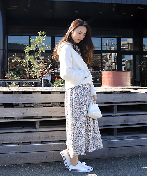 CHARM BERRY TIC(チャームベリーチック)の「リバティシフォンジョーゼットフレアスカート(スカート・レディース・オフホワイト/ブラック/ネイビー・M/L/LL)」の15枚目の写真