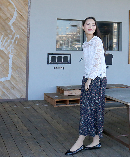 CHARM BERRY TIC(チャームベリーチック)の「リバティシフォンジョーゼットフレアスカート(スカート・レディース・オフホワイト/ブラック/ネイビー・M/L/LL)」の19枚目の写真