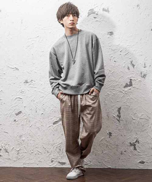 MinoriTY（マイノリティ）の「【BEN DAVIS】ビッグシルエット トレーナー クルースウェット（スウェット・メンズ・ブラック/レッド/オレンジ/ラベンダー/ホワイト系その他/グレー系その他/グリーン系その他・M/L/XL）」の15枚目の写真