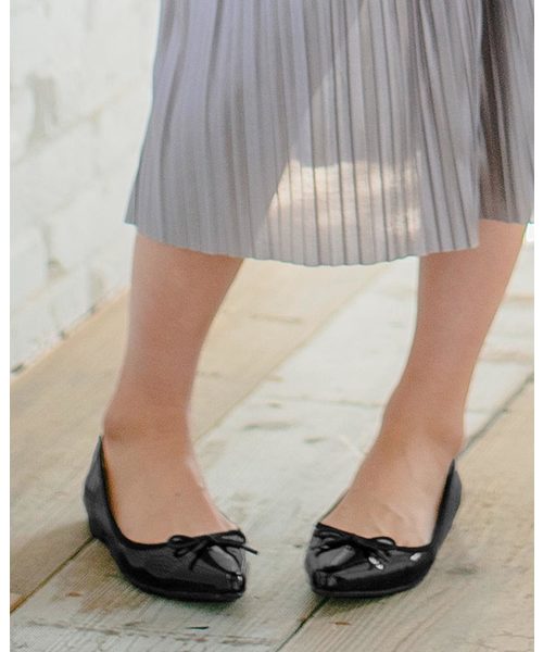 KOBE LETTUCE（コウベレタス）の「ポインテッドトゥ・ラウンドトゥ2TYPEフラットバレエシューズ（バレエシューズ・レディース・ブラック/レッド/シルバー/グリーン/ブラック系その他/パープル系その他/レッド系その他/シルバー系その他/ブラック系その他2/ブラック系その他3・LL/S/M/L）」の4枚目の写真