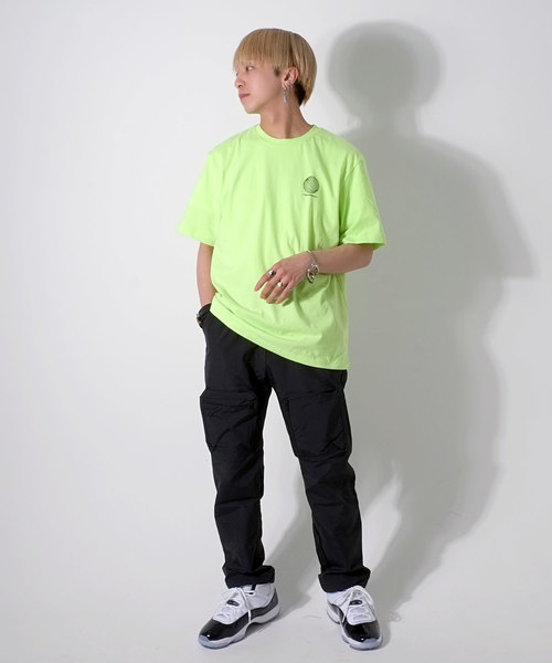 GOSTAR DE FUGA(ゴスタール ジフーガ)の「3Dデザインプリント半袖tシャツ/カットソー(Tシャツ/カットソー・メンズ・イエロー・FREE)」の4枚目の写真