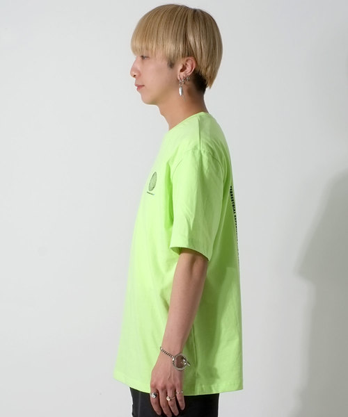 GOSTAR DE FUGA(ゴスタール ジフーガ)の「3Dデザインプリント半袖tシャツ/カットソー(Tシャツ/カットソー・メンズ・イエロー・FREE)」の5枚目の写真