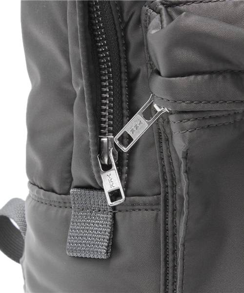 PORTER（ポーター）の「PORTER TANKER DAY PACK <B印 YOSHIDA SELECT>（バックパック/リュック・メンズ・ブラック系その他・ONE SIZE）」の7枚目の写真