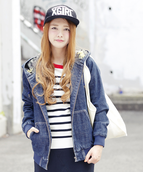 X-girl（エックスガール）の「EMBROIDERY LOGO CAP（キャップ・レディース・ブラック/ブラウン/レッド/ライトブルー・ONE SIZE）」の7枚目の写真