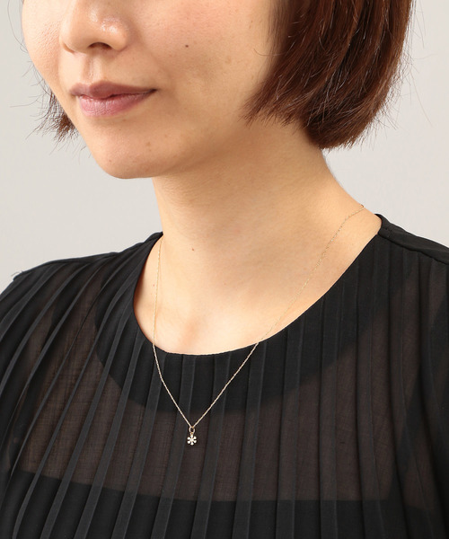 agete K18 ラブラドライト 白蝶貝 ネックレスチャーム agete K18 ラブラドライト 白蝶貝 ネックレスチャーム agete K18